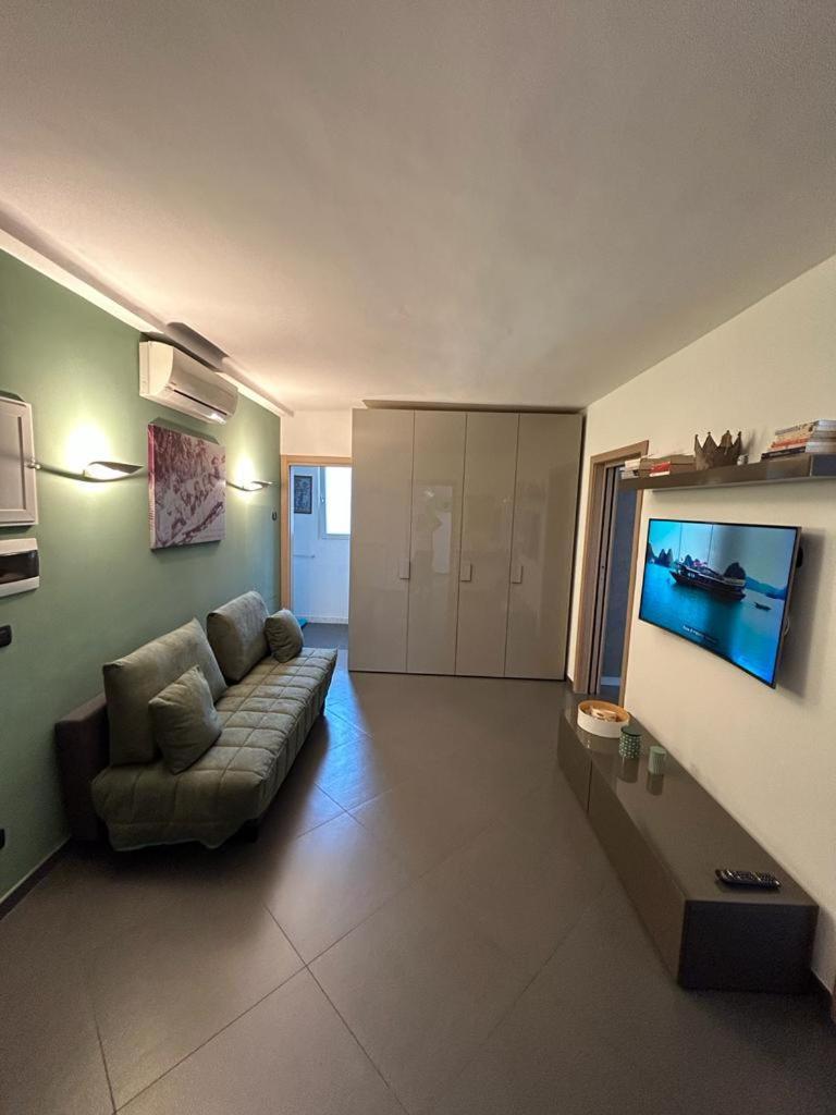 Attico Stazione - Montello 16 Apartamento Bari Exterior foto