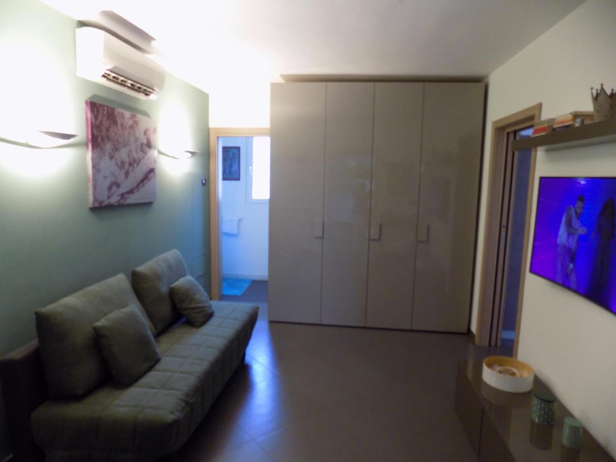 Attico Stazione - Montello 16 Apartamento Bari Exterior foto